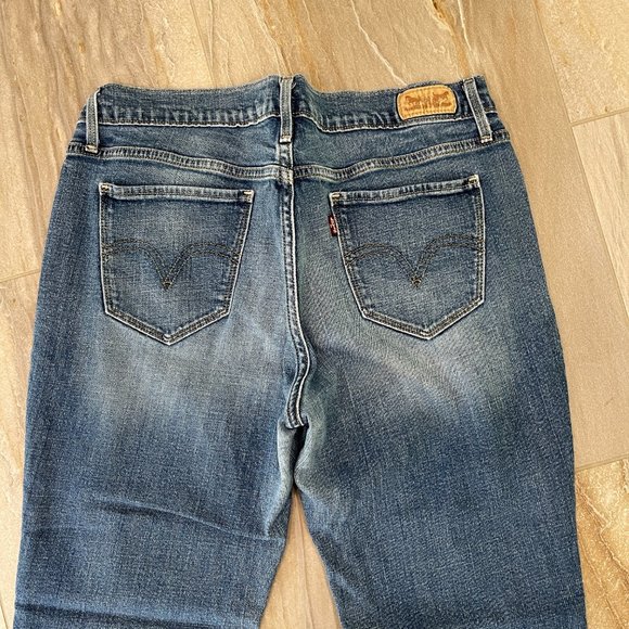 Women's Levis Jeans 515 bootcut size 10. - Picture 3 of 11
